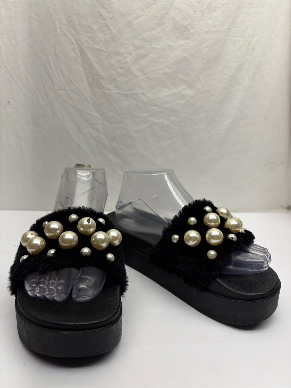Henry Ferrera Black Faux Fur Pearl Platform Slide Sandals, SZ 11, box 50
